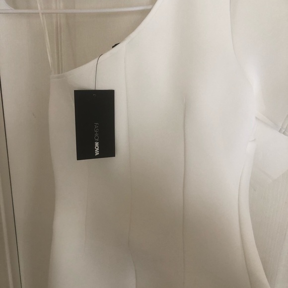 Dress - Picture 2 of 5